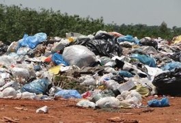 Prefeitos da Região Agreste se reúnem em Arapiraca e discutem lixões a céus abertos