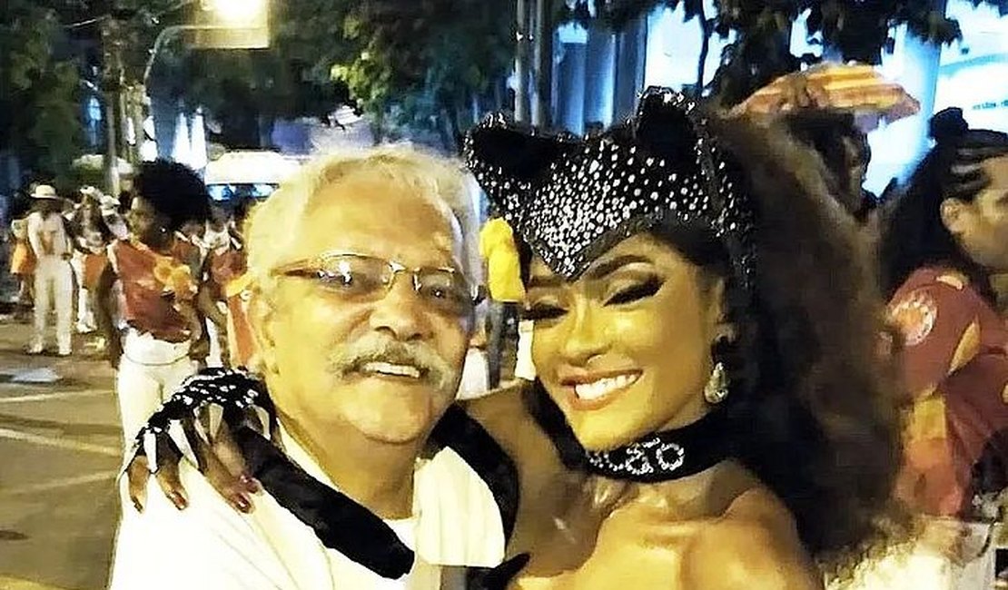 Aos 74 anos, morre o carnavalesco Max Lopes, o 'mago das Cores'