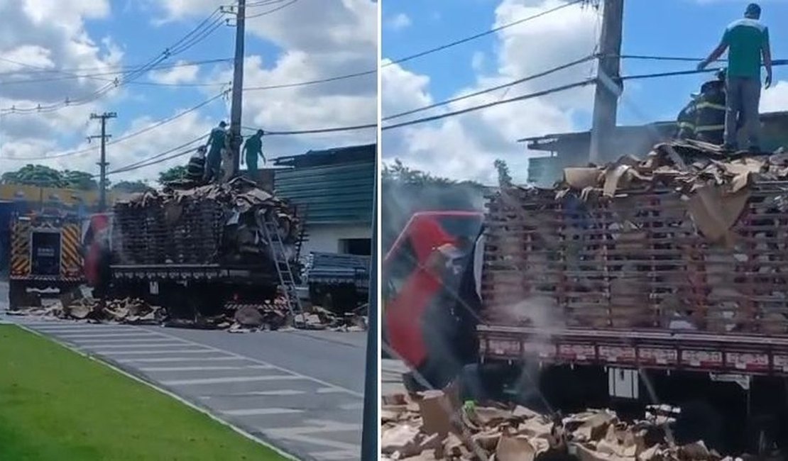 Caminhão carregado com papelão pega fogo em avenida de Maceió