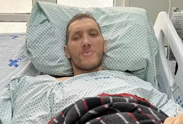 Homem mais alto do Brasil, Ninão amputa perna esquerda em Campina Grande