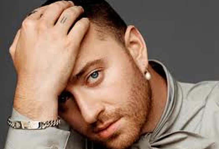 Sam Smith emociona na regravação do clássico de Cyndi Lauper