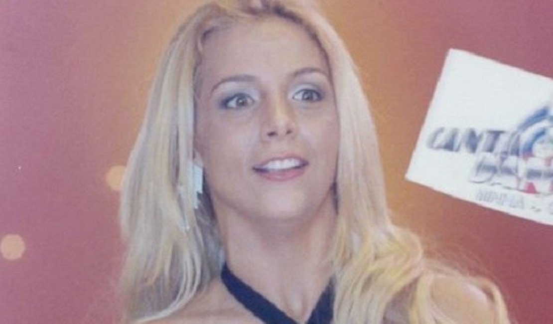 Em 1999, Carla Perez queria ser a nova Hebe e se comparava a Chacrinha