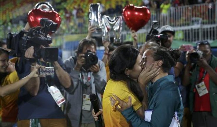 Com pedido de casamento gay, Rio 2016 dá visibilidade à causa LGBT