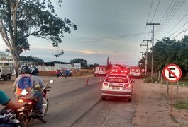 Motociclistas fazem manobra irregular e três pessoas ficam feridas após colisão na AL-110