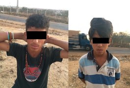 Menores são apreendidos com motocicleta roubada em Arapiraca