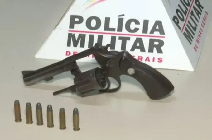 Adolescente mata amigo com tiro na cabeça depois de pegar arma do pai