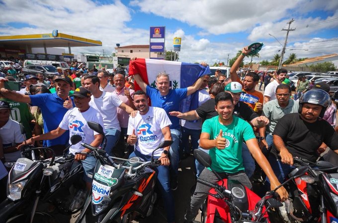 Renan Filho em Estrela de Alagoas: 'Encontrei as ruas tomadas pelo povo'