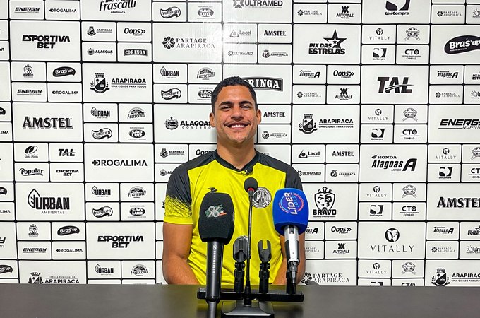 ASA homologa contrato definitivo de Alex Bruno