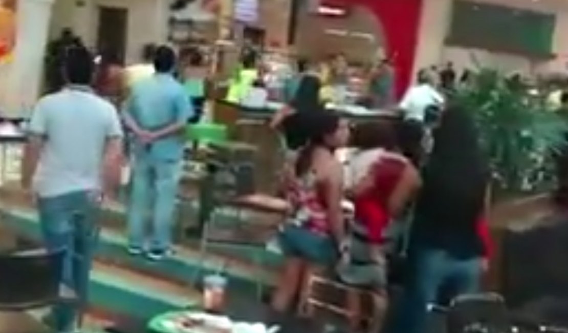 Tumulto provoca correria em shopping da parte alta da capital; assista