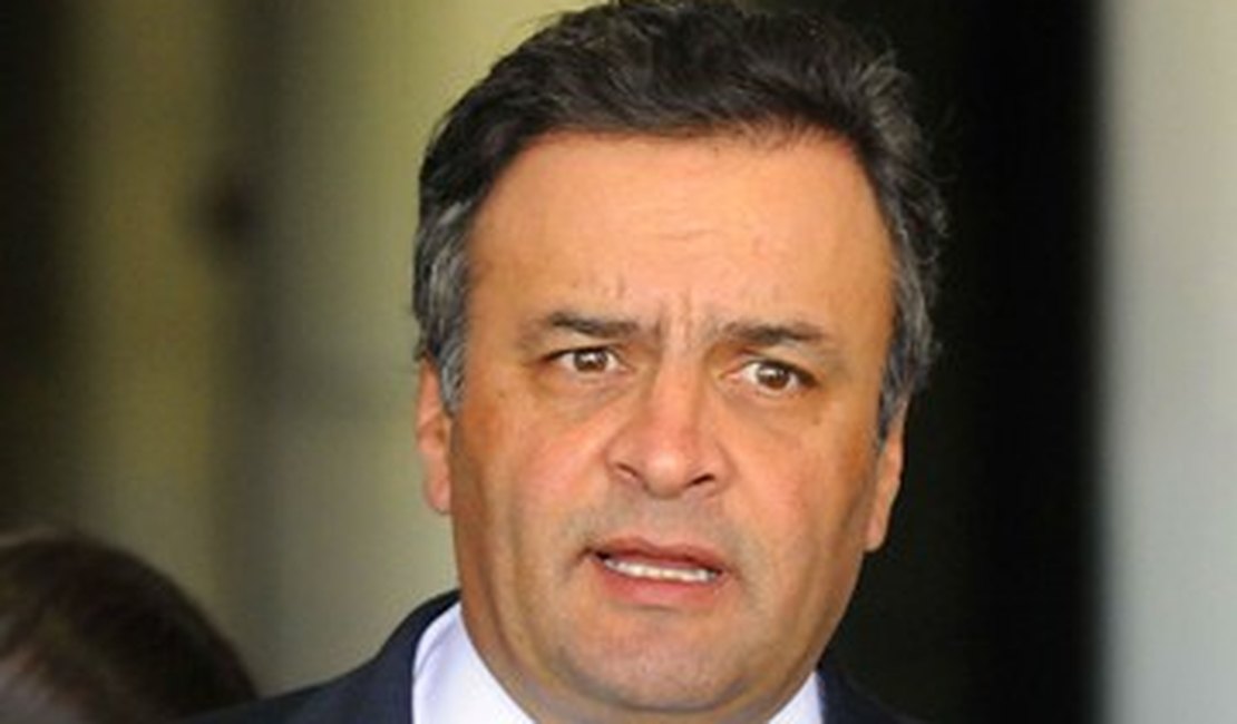 Aécio Neves propõe universalização de creches e da pré-escola