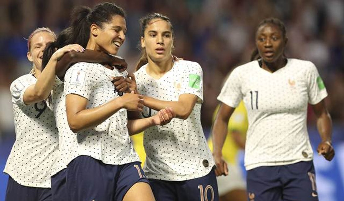Seleção brasileira perde nas oitavas de finais de dá adeus a copa do mundo feminina