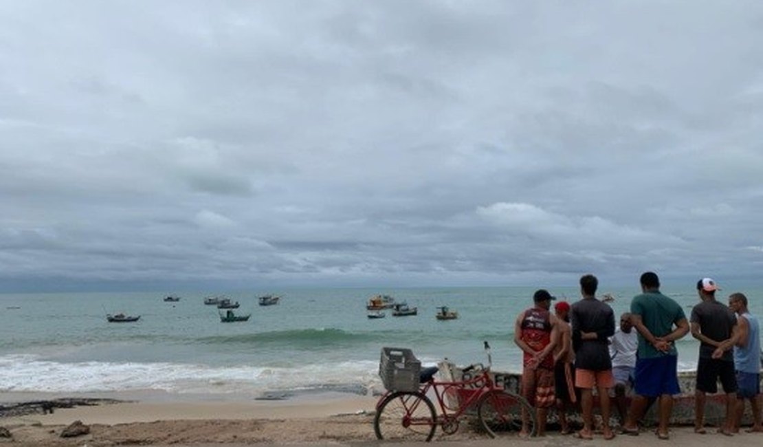 Um dos quatro pescadores que desapareceram em Jequiá da Praia é encontrado