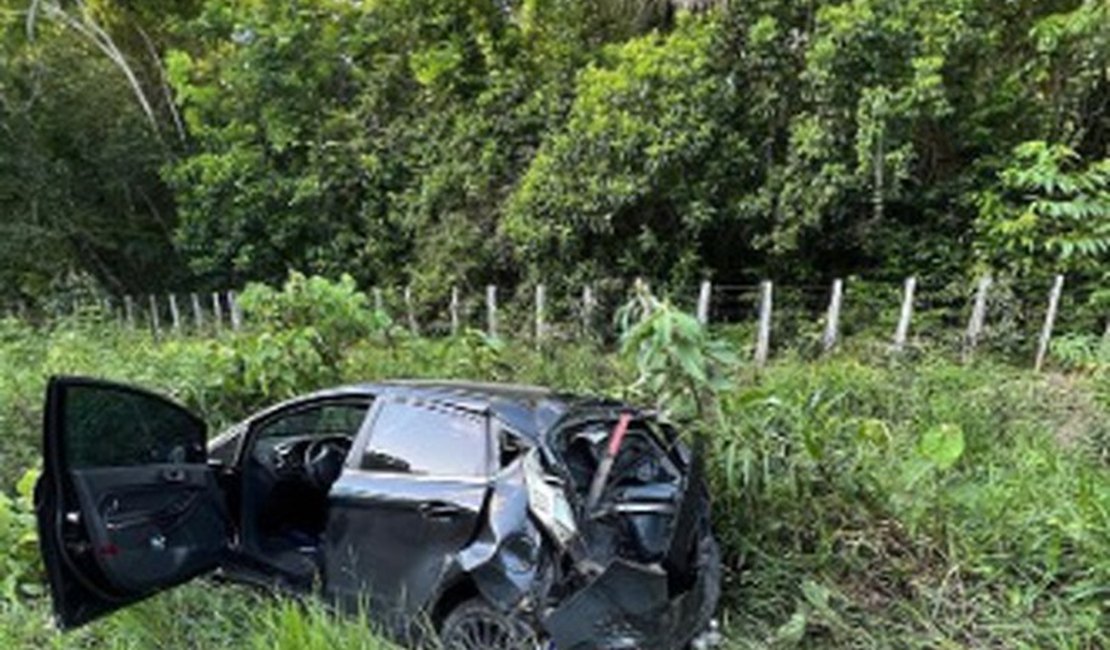 Ex-BBB Gizelly Bicalho Sofre Acidente De Carro - Já é Notícia