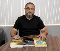 Policial penal que atua em AL vira referência em análise da educação prisional