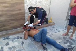 Escada cai durante ventania em Arapiraca e mototaxista fica ferido