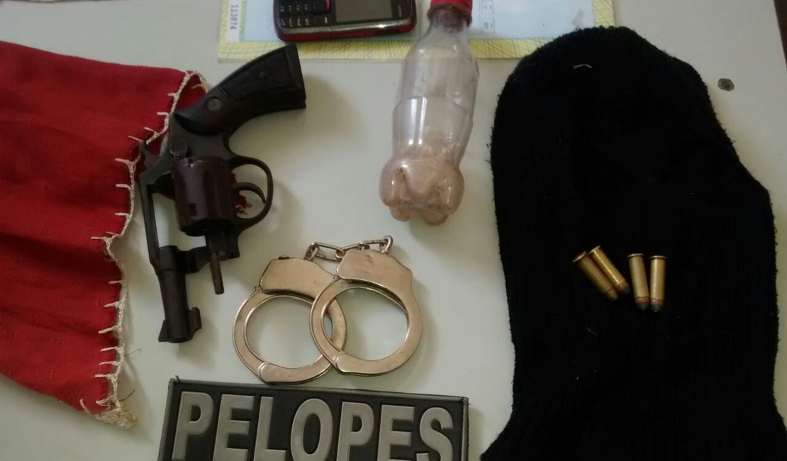 Polícia Militar apreende arma de fogo e drogas em União dos Palmares
