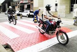 Travessias elevadas terão de ser adequadas a novos padrões