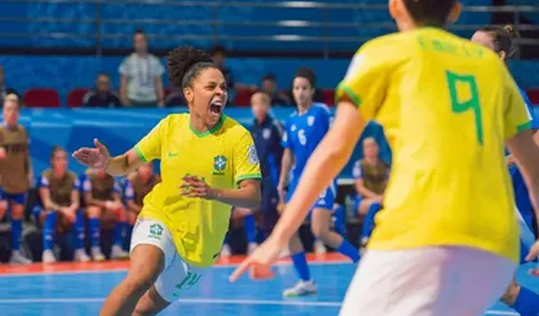 Seleção Brasileira feminina goleia Itália na Copa do Mundo de Futsal