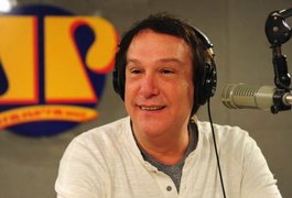 Apresentador do Programa Pânico, Emílio Surita está com a Covid-19