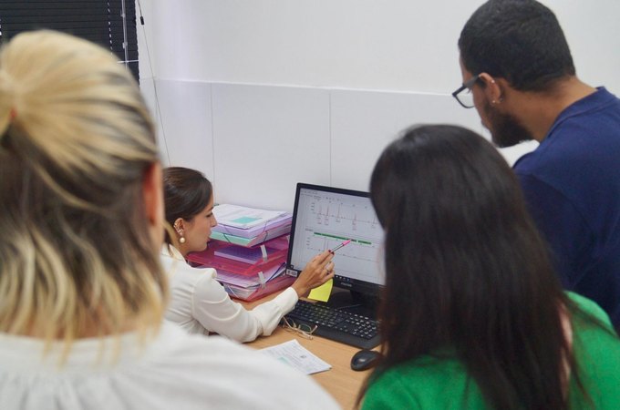 Grupo de pesquisa universitária realiza visita técnica ao Laboratório Forense de Alagoas