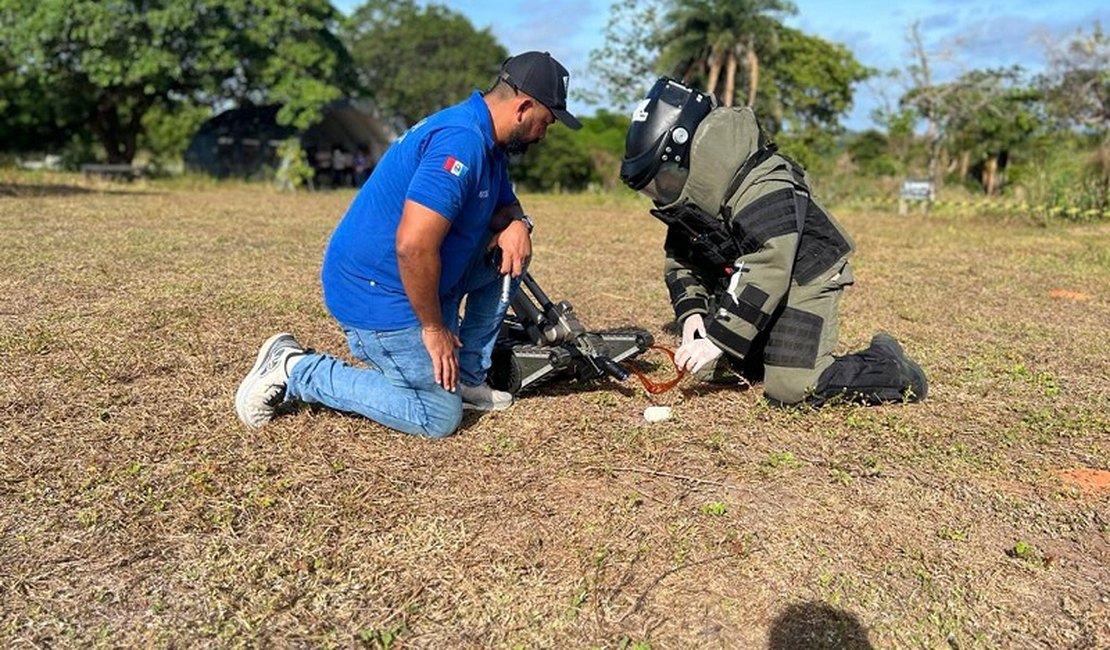 Polícia Científica de Alagoas participa de instrução de técnicas periciais com o uso de artefatos explosivos