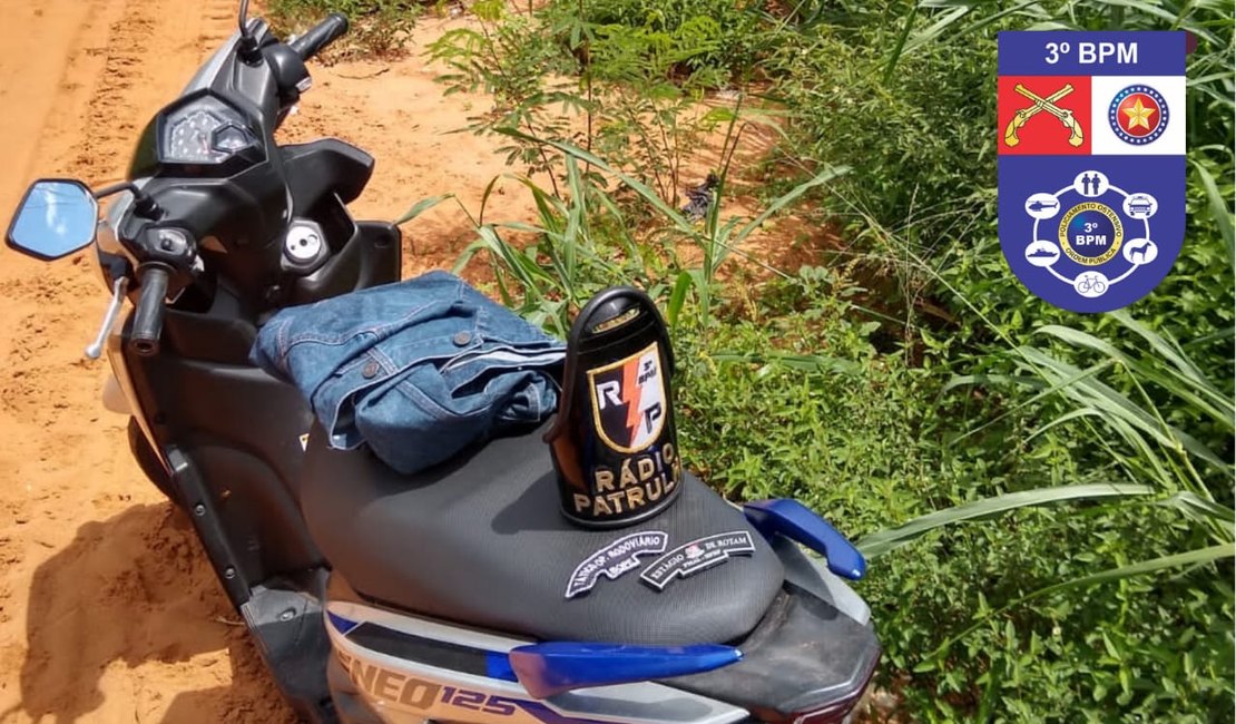 Polícia encontra moto com queixa de roubo abandonada no bairro Bom Sucesso