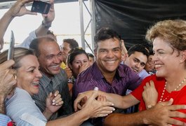 'Ninguém vai tirar a legitimidade que o voto me deu', afirma Dilma