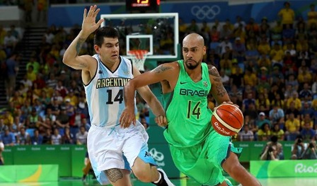 Basquete: Brasil erra demais e é derrotado pela Argentina após duas prorrogações