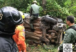 Grave acidente deixa quatro pessoas feridas em rodovia alagoana