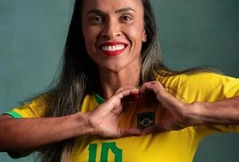 Al-Ittihad, da Arábia Saudita, estaria interessado nas contratações de Marta e Renard, diz jornal