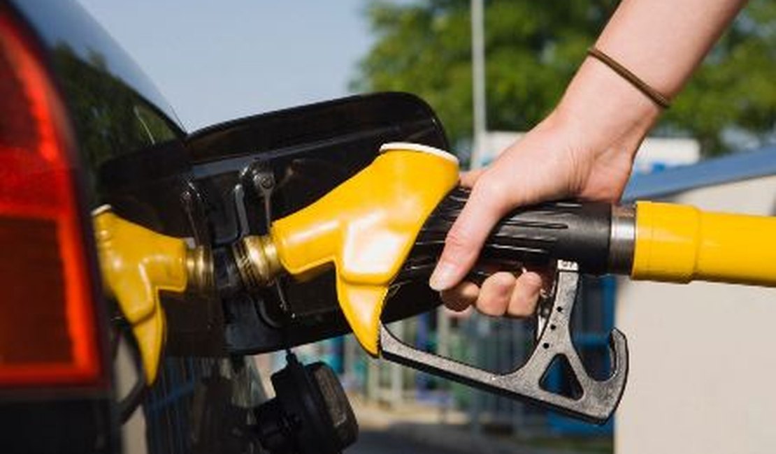 Gasolina e diesel voltam a ficar mais caros nesta semana