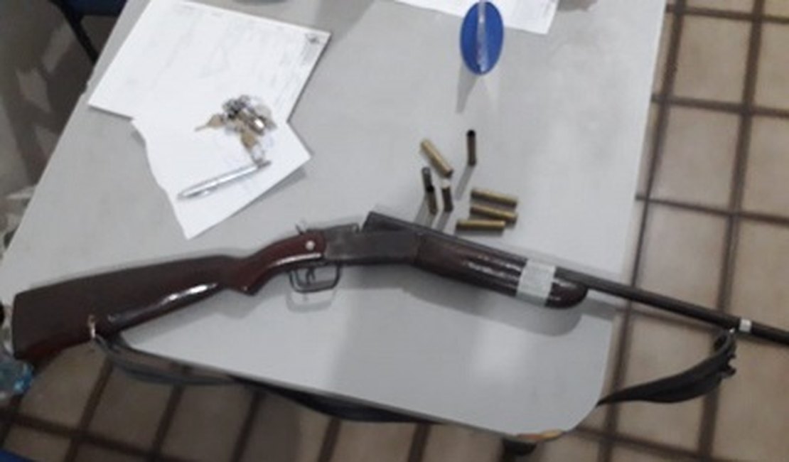 Polícia detém idoso com arma de fogo ilegal em Pariconha