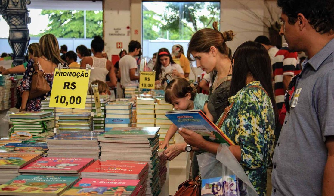 Ufal seleciona propostas para programação da 9ª Bienal Internacional do Livro de Alagoas