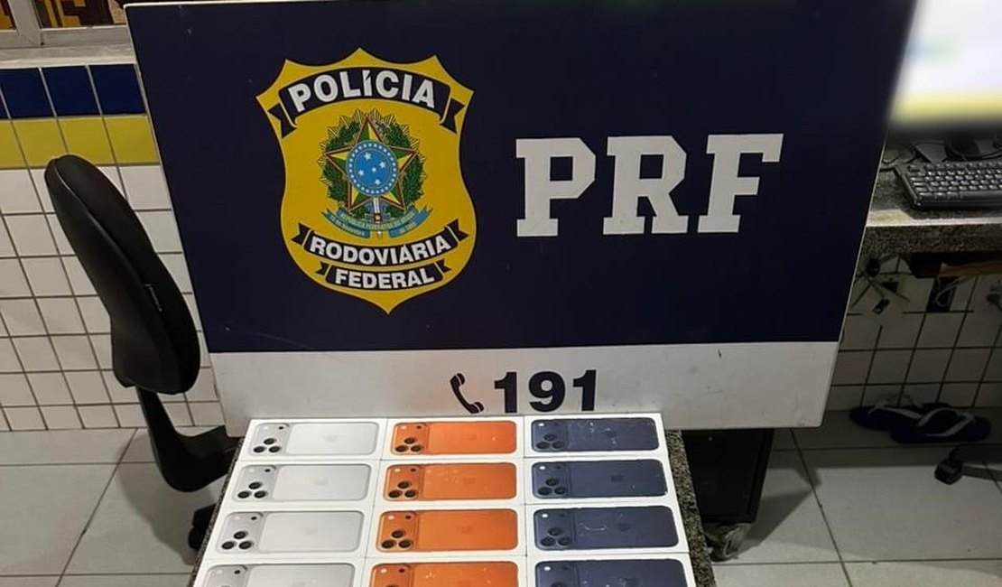 PRF apreende 30 iPhones sem comprovação fiscal em São Sebastião