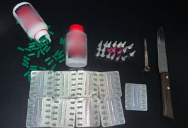 Jovem de 22 anos é preso por tráfico de drogas e corrupção de menor, em Maceió