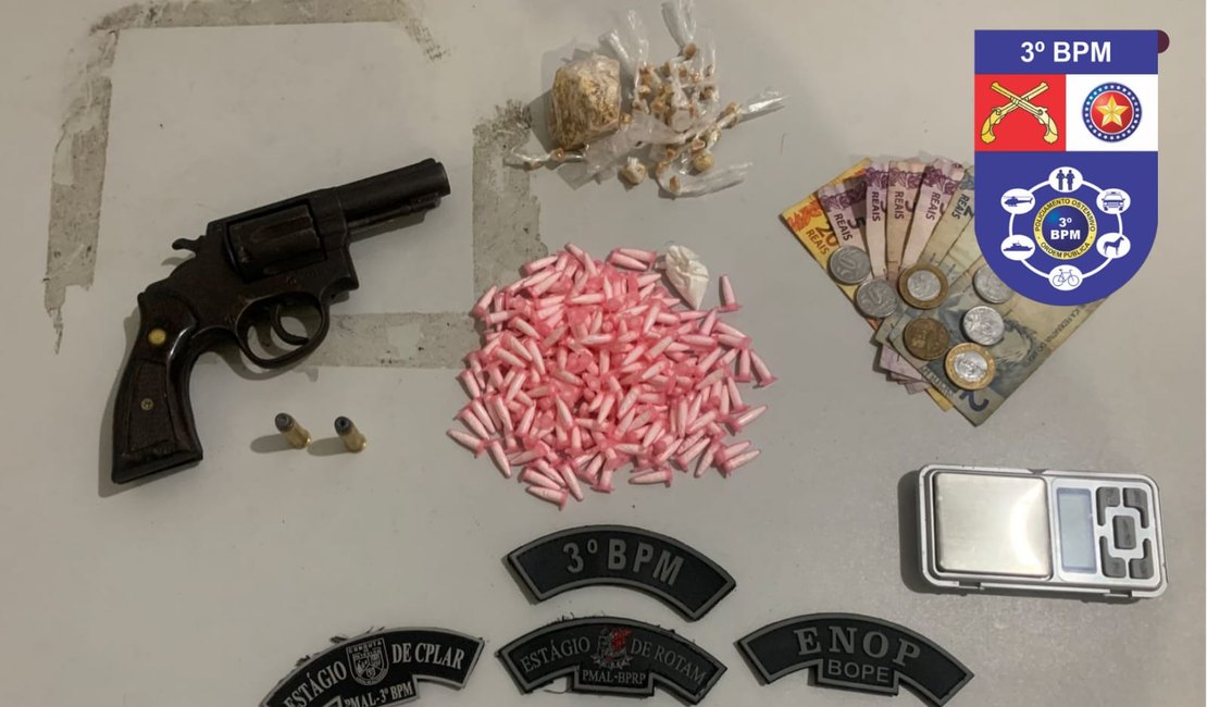 Suspeito de tráfico é preso com crack e cocaína em Arapiraca