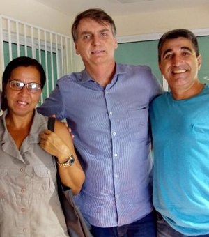 'Wal do Açaí' registra candidatura para vereadora como 'Wal Bolsonaro'