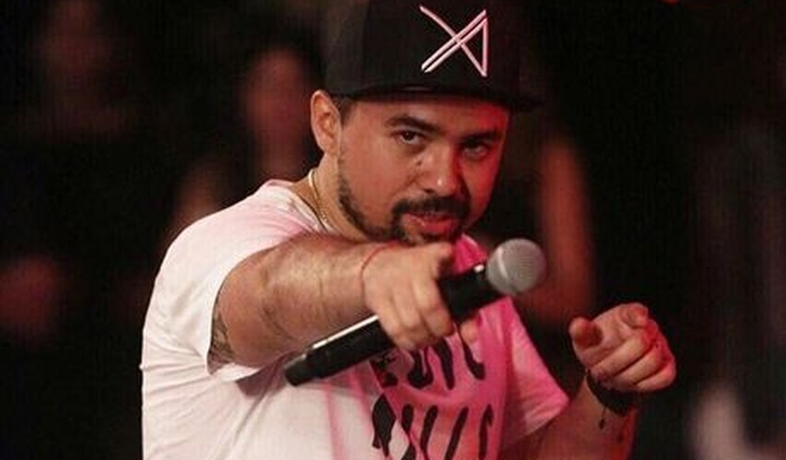 Xand Avião fala sobre shows do Aviões do Forró sem Solange Almeida: “Sempre dá saudade quando subo no palco”