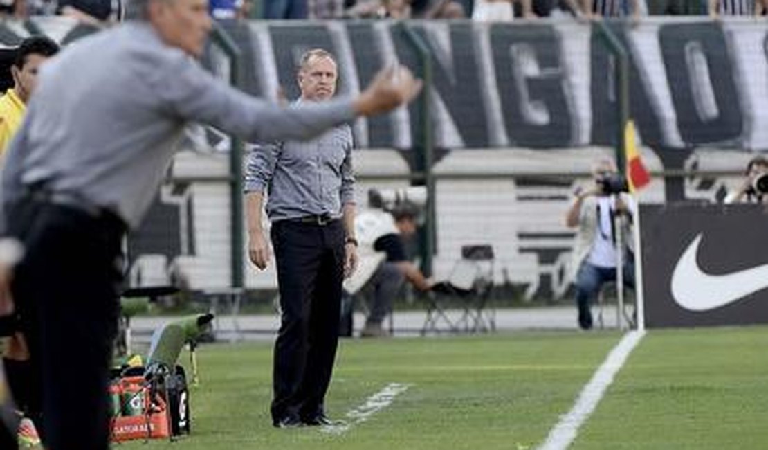 Corinthians decide por Mano Menezes para 2014 e põe fim à era Tite