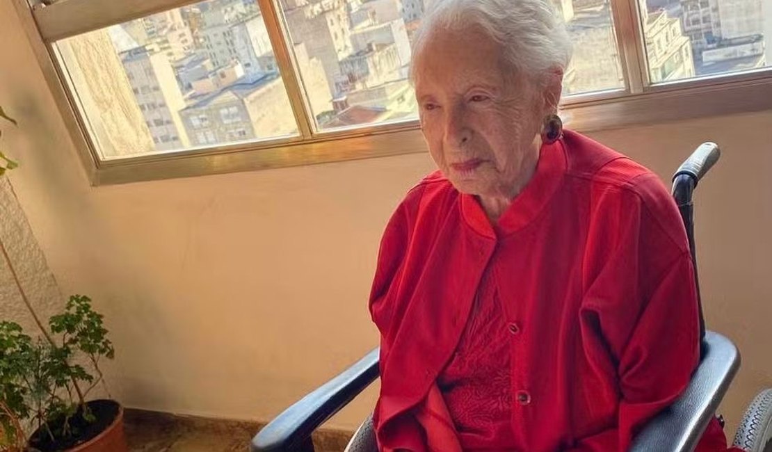 Aos 100 anos, morre Clara Charf, ativista alagoana e viúva de Marighella que lutou por paz e pelas mulheres