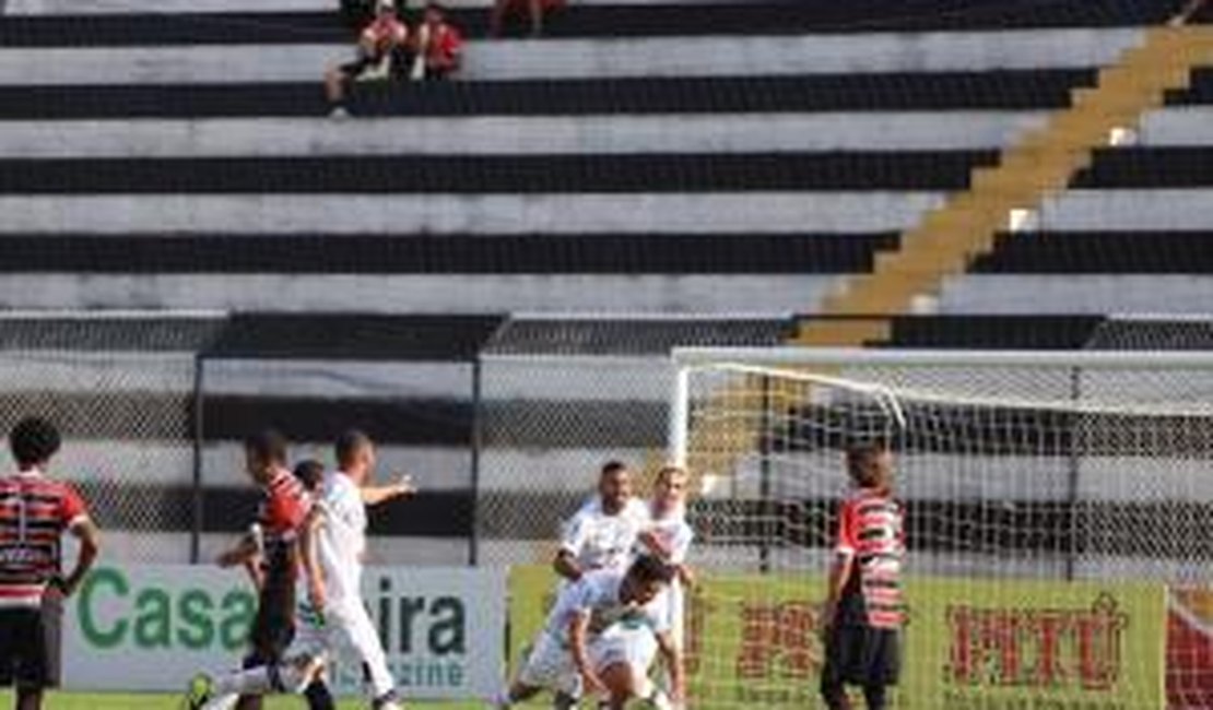 Técnico Vica relaciona 20 jogadores para o confronto diante do Santa Rita