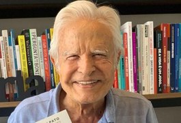 Cid Moreira celebra 20 anos de casamento: ''Nunca imaginei estar tão feliz aos 93 anos''