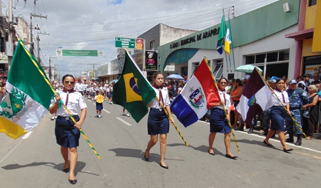 Vídeo: Desfile da Independência do Brasil empolga o público no Centro de Arapiraca