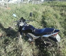 Motociclista sai da pista e sofre grave acidente na AL 115
