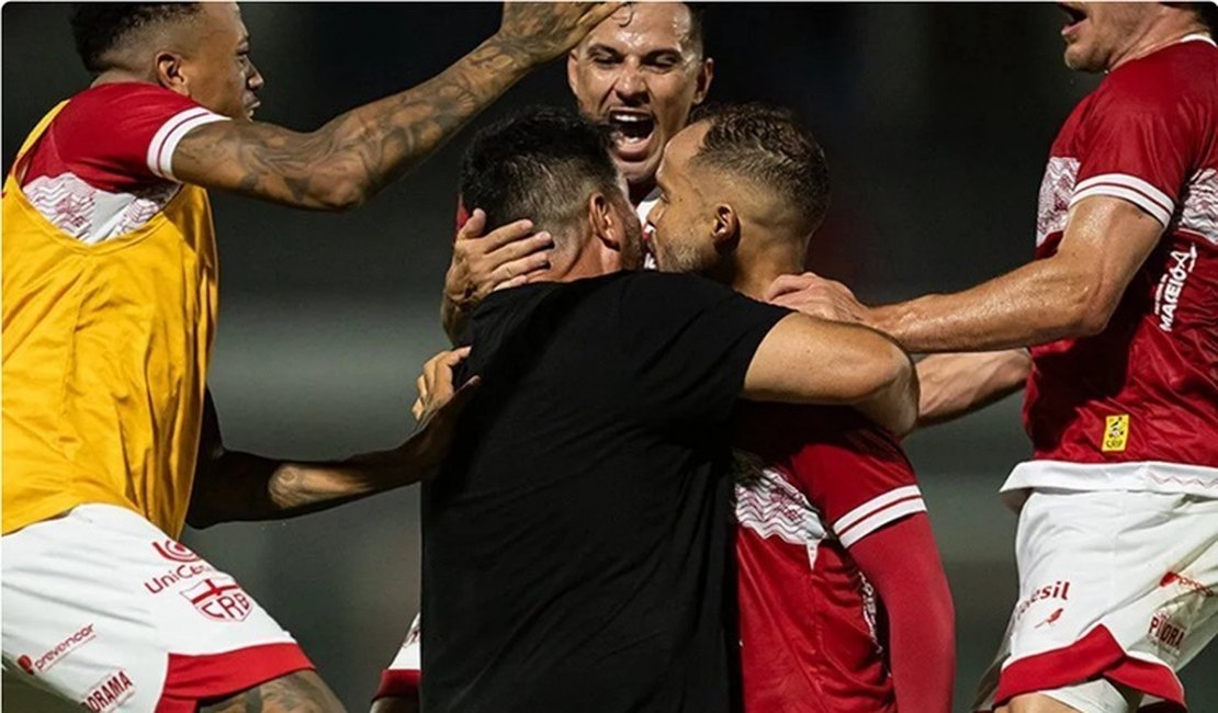 CRB bate Figueirense e se classifica para a quinta fase da Copa do Brasil