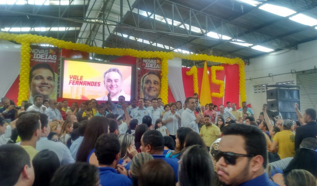 Vídeo: Multidão abraça candidatura de Ricardo Nezinho