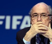 Blatter será convocado para depor sobre corrupção na Fifa, diz jornal