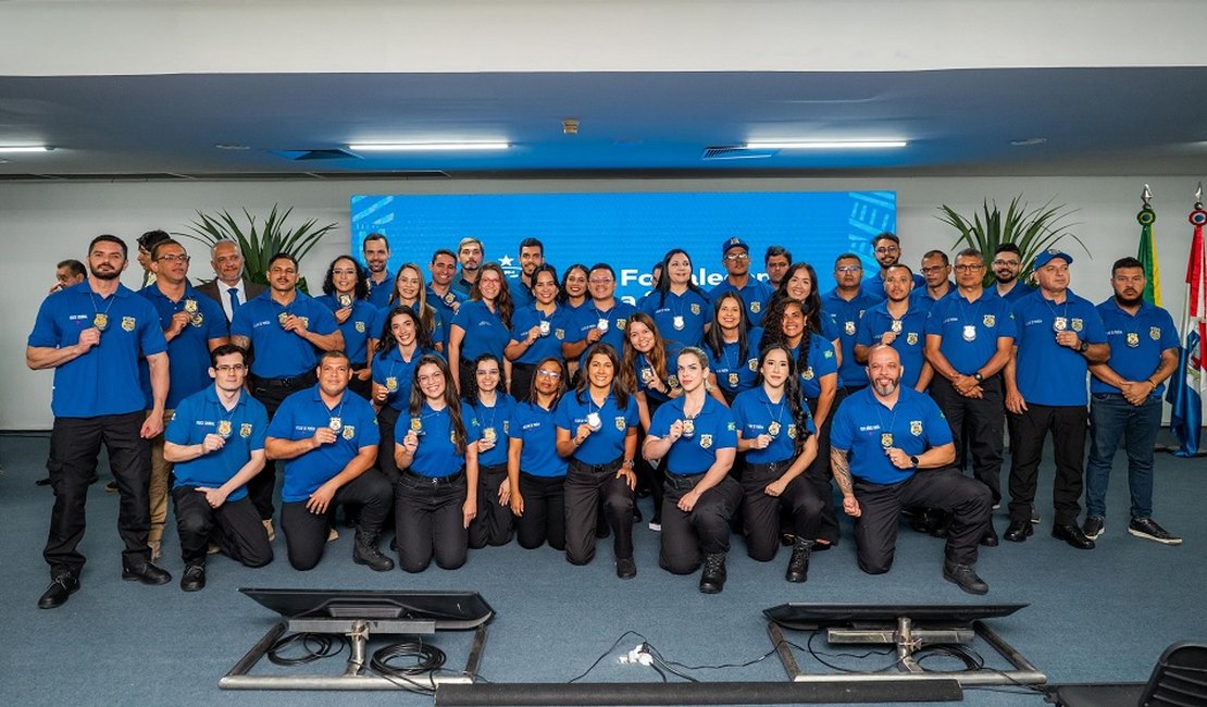 Governo de Alagoas empossa 41 novos integrantes da Polícia Científica