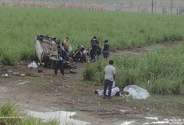 Capotamento deixa mulher e criança de seis anos feridas na AL-405