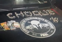 Policiamento de Choque prende homem com 100 bombinhas de maconha no município de Rio Largo